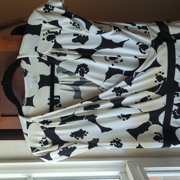 New York and company stretch size large faux wrap dress. - Picture 2 of 12